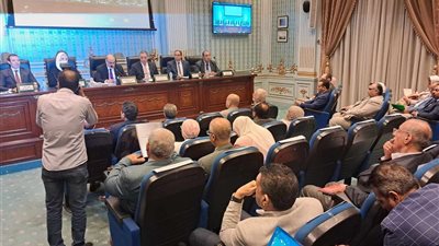 بدء اجتماع  لجنه التضامن الاجتماعي بحضور  الدكتورة نيفين القباج