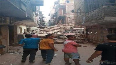 عقار الوراق المنهار.. محافظ الجيزة يتوجه لمعاينة الحادث(صور)