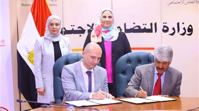 لمساعدة الأشقاء الفلسطينيين.. بروتكول تعاون جديد  بين الهلال الأحمر المصري والمؤسسة الملكية البحرينية للأعمال الإنسانية