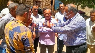 بالصور | استعدادًا لتنفيذ مشروعات الخطة الاستثمارية.. رئيس مدينة سمالوط يتابع أعمال التطوير