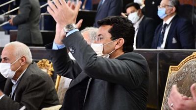 وزير الرياضة يُهنئ المنتخب الأولمبي بعد التأهل