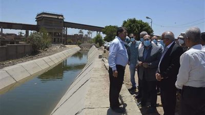 بالصور | محافظ الجيزة يتفقد مشروعات 