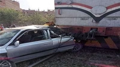 مصرع 4 أشخاص دهسهم قطار أثناء عبورهم بسيارة فى الدقهلية