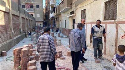 استمرار تركيب بلاط الإنترلوك بأسيوط لإضفاء المظهر الحضاري على الشوارع