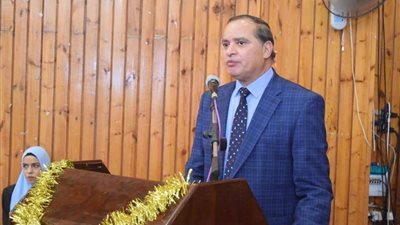 بالصور | رئيس جامعة سوهاج يكرم 26 أم مثالية