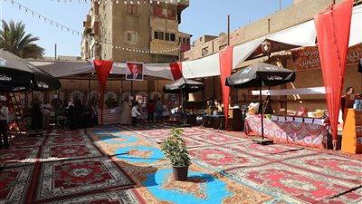 افتتاح معرضًا لبيع السلع الغذائية بسعر المصنع بعين شمس