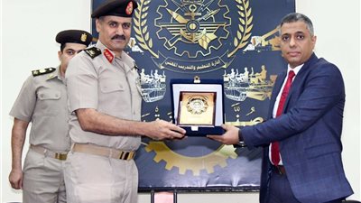 إدارة التعليم والتدريب المهنى للقوات المسلحة توقع بروتوكولى تعاون مع جامعة عين شمس