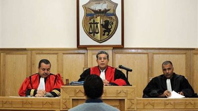 القضاء العسكري التونسي يحقق مع نواب موقوفين من حزب 