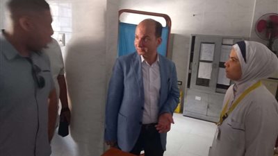 وكيل صحة القليوبية يتفقد مركز طبي الخصوص خلال جولة مرورية مفاجئة