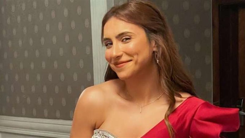 الفنانة هلا السعيد