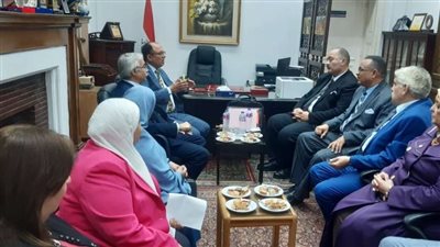 رئيس جامعة حلوان يستقبل فريق الهيئة القومية لضمان جودة التعليم بكلية التربية الفنية