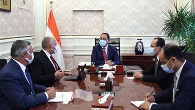 بالصور | رئيس الوزراء يستعرض الجهود المبذولة استعدادًا لمجابهة الأمطار والسيول