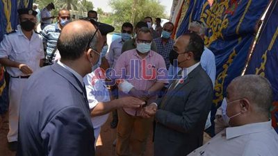 محافظ المنيا يتابع حالة المصابين في حادث سيارة نقل أسئلة الثانوية العامة
