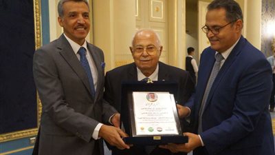 تجارية الإسكندرية تكرم قنصل المملكة العربية السعودية.. صور