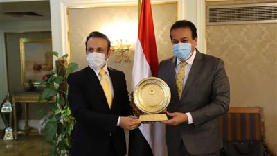 بالصور | وزير التعليم العالي يبحث آليات التعاون العلمي والتعليمي مع السعودية