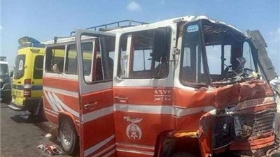 إصابة 9 أشخاص في حادث تصادم بطريق الحمام