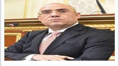وزير الإسكان: تدريب 808 آلاف شاب بمجال التشييد والبناء في عهد السيسي