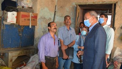 بالصور | محافظ القليوبية يتفقد مشروعات 