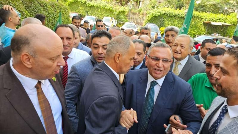 استقبال الدكتور عبد