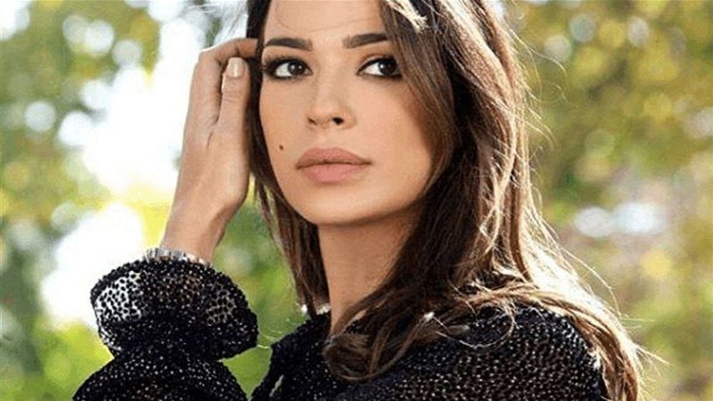 الفنانة نادين نجيم