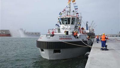 ميناء دمياط يستقبل 5390 طن سكر ويُصدر 2755 طن كوارتز