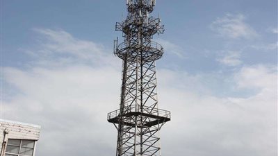 مواطن يحاول الانتحار من أعلى برج في الدقهلية.. والسبب صادم