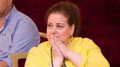 شاهد | سلوى عثمان تنهار من البكاء على الهواء بسبب دلال عبد العزيز