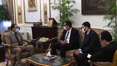 بالصور | رئيس الوزراء يلتقي الرئيس التنفيذي لـ