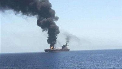 انفجار فى سفينة تجارية فى مرفأ اللاذقية