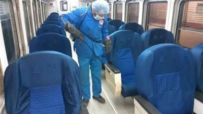 هيئة السكك الحديدية تعقم المحطات للحمايه من فيروس كورونا