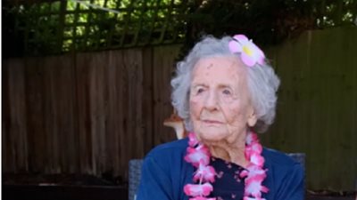 معمرة بريطانية تقارن بين كورونا والحرب العالمية الأولى