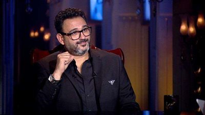 بكلمات مؤثرة.. أكرم حسني يحيي ذكرى رحيل والده