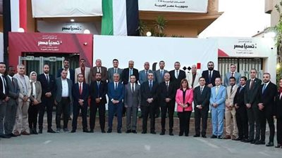 «النقابة العامة للعاملين بالبترول» في زيارة لمقر الحملة الانتخابية للمرشح الرئاسي عبد الفتاح السيسي