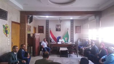 مدير تعليم القليوبية تجتمع بمديري المدارس من خريجي المبادرة الرئاسية