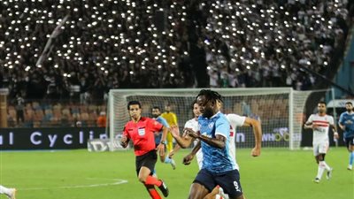 بيراميدز يُنهي الشوط الأول متفوقًا على الزمالك بهدف 