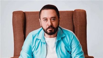 عمرو عبد العزيز يروج لمسلسله الجديد «حد فاصل»