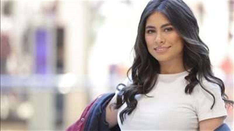 الفنانة هاجر أحمد