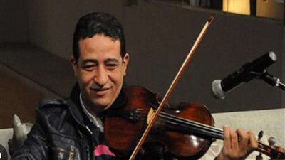 يحيي الموجي: بعزف على العود من سن 8 سنوات ويكشف نصيحة والده له