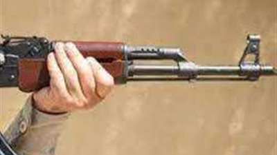 خلاف على قطعة أرض.. مقتل مزارع وإصابة شقيقة بطلق ناري في أسيوط