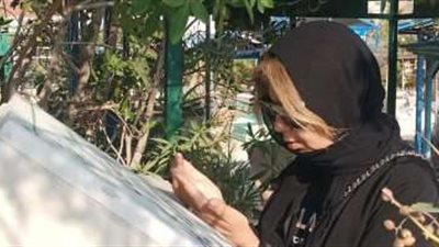 بوسى شلبى ترثي زوجها محمود عبد العزيز في الذكرى وفاته