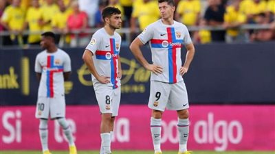 الدوري الإسباني...  انتهاء الشوط الأول بتقدم ألافيس على برشلونة