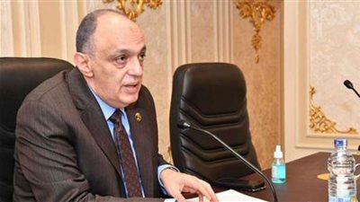 برلماني يستعرض تقريرًا عن تعديلات قانون تنمية المشروعات المتوسطة والصغيرة ومتناهية الصغر