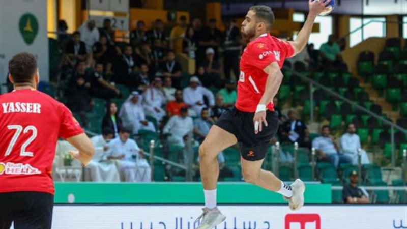 فريق كرة اليد بالنادي
