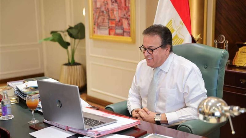 وزير الصحة و السكان