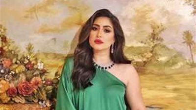 بوسي تبعث برسائل تحدي لطليقها الثاني 