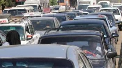 النشرة المرورية.. كثافات متحركة بالميادين الرئيسية ومحاور وشوارع القاهرة