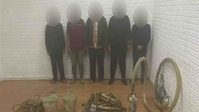 سقوط 5 أشخاص بتهمة التنقيب عن الآثار داخل عقار بالخليفة