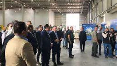 مدبولي يتفقد أعمال إنشاء مصنع للأدوات للأعمال اللاصقة بالعاشر من رمضان