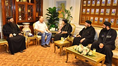 محافظ أسيوط يستقبل وفد مطرانية الأقباط الارثوذوكوس لبحث أوجه التعاون المشترك