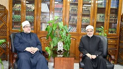 وزير الأوقاف ورئيس جامعة الأزهر يفتتحان معرض «الأعلى للشئون الإسلامية»